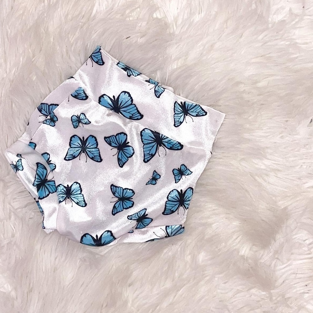 Butterfly bummies